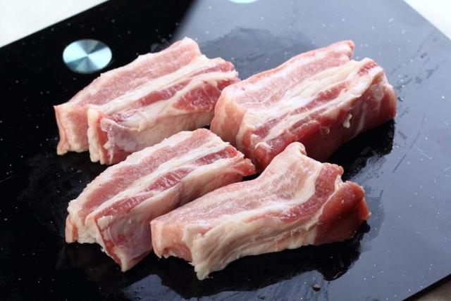 做卤肉的正确方法又香又好吃，教你一道“万能卤肉”做法