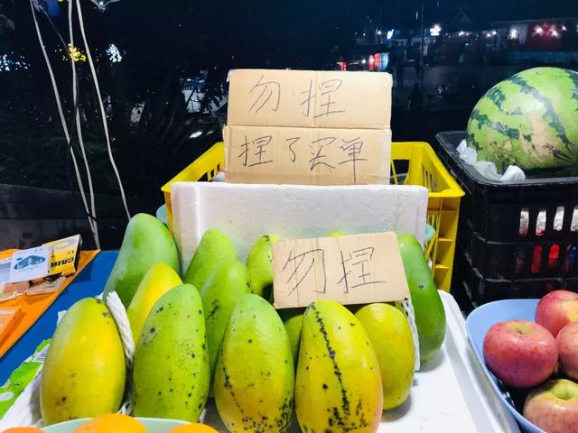 西双版纳江边夜市，西双版纳最火爆的夜市（到西双版纳一定要知道的五件事）