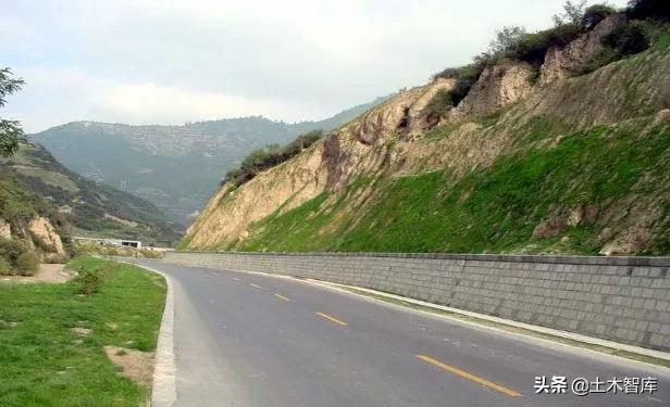 公路路基工程有哪些，路基与路面识图与组价要注意哪些