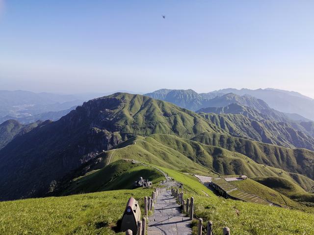 武功山旅游攻略，武功山旅游攻略一日游（江西武功山\u0026仙凤三宝亲子游记）