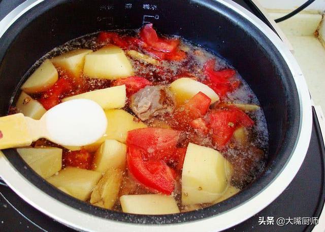 家常炖牛肉的做法怎样又烂又软，牛肉软烂入味不腥不柴