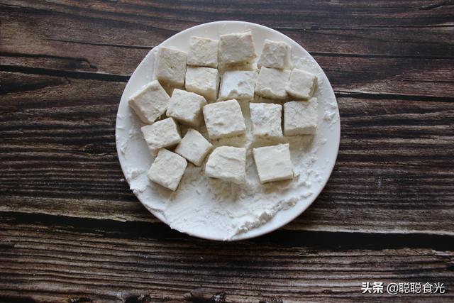 脆皮豆腐做法外酥里嫩特下饭，糖醋脆皮豆腐的家常做法