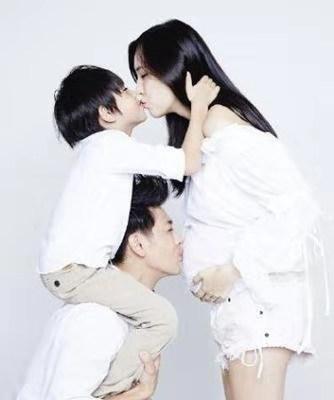 林志颖和林心如为何分手，47岁林心如出席活动疑不穿内衣