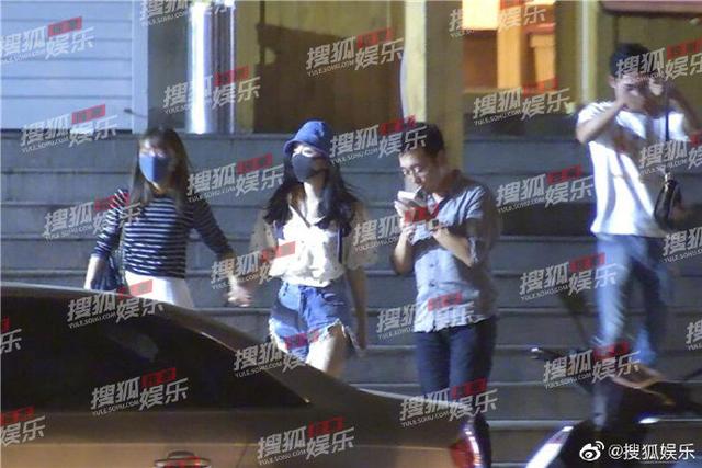 娄艺潇自曝分手经历，男方竟是一起同过窗里面的他