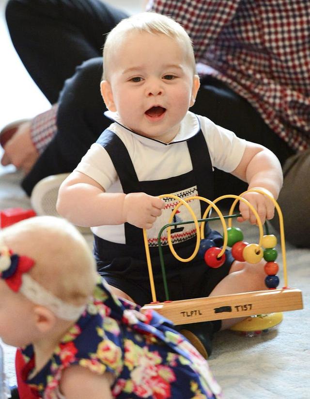 乔治小王子个人资料，全世界最可爱英俊的王位接班人