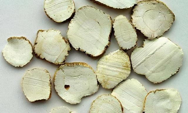 炖羊肉用什么料，炖羊肉必放的四种材料