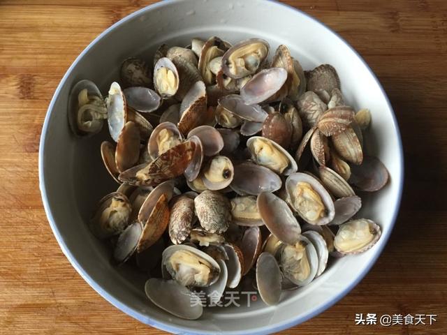 花蛤怎么炒又嫩又香，10分钟上桌鲜美滑嫩