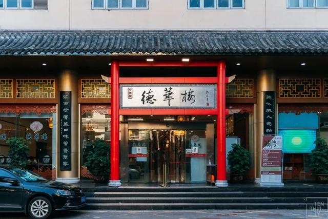 武汉长江桥人多吗，64岁武汉长江大桥成“网红”打卡地