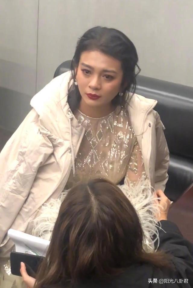 快乐女声谈莉娜，谈莉娜疑再度喊话肖战惹争议（谈莉娜直播人气低迷）