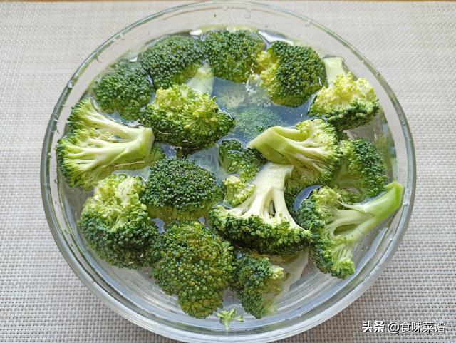 香菇怎样做才好吃，香菇怎么做好吃最简单的方法（香菇最好吃的4种做法）