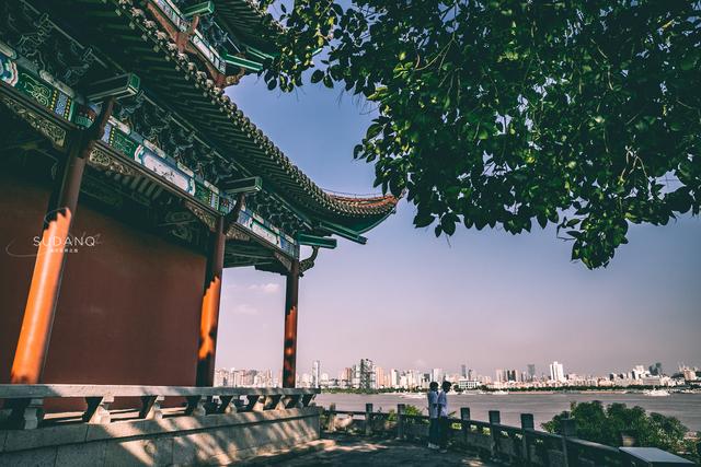 武汉黄鹤楼四大景，武汉十大景区：黄鹤楼