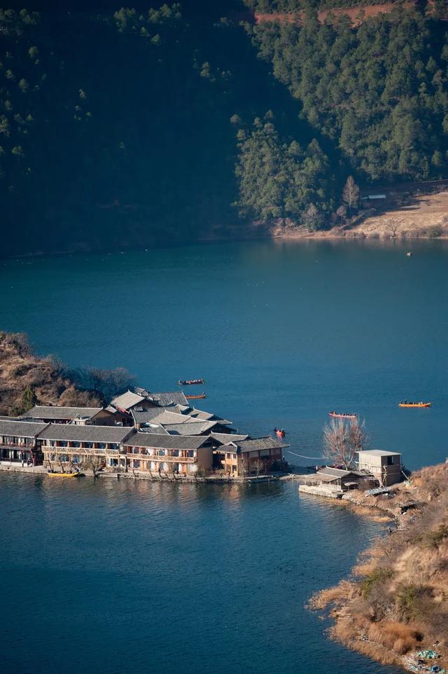香格里拉地理位置介绍，香格里拉 美景如画