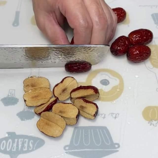 梨膏的制作方法，制作秋梨膏步骤（秋梨膏）