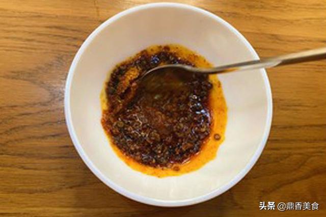 麻辣鸡丝凉拌菜谱，教你在家做凉拌麻辣鸡丝