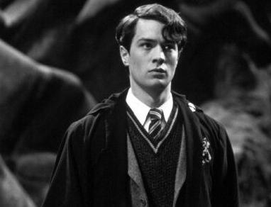 邓布利多扮演者，哈利波特扮演者长大后都怎么样啦