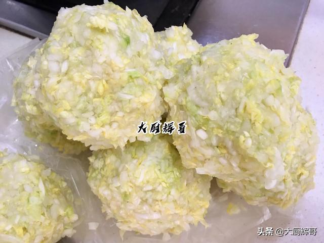 猪肉白菜饺子馅怎么调，白菜猪肉馅水饺怎么调馅最好吃