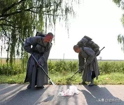 鲁智深的武器和沙僧的武器一样吗，原著里的大铁棍为何会变成月牙铲