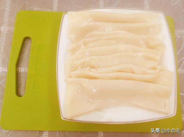 自制凉皮的方法有几种，秘制凉皮不用买着吃