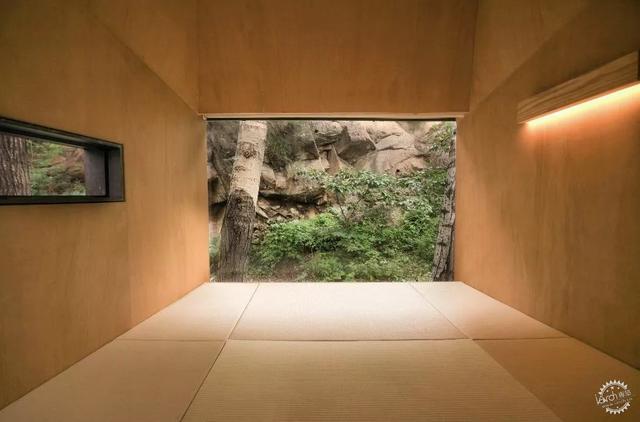 太阳能小屋设计，别墅低成本装修风格（夫妻俩买下田园小木屋）