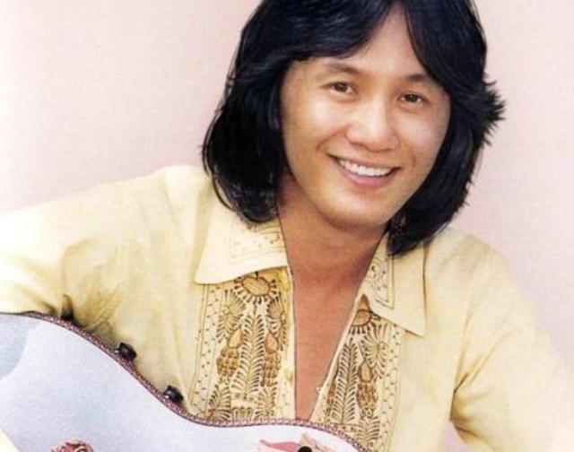 香港歌神许冠杰隐退，初代歌神许冠杰罕曝光