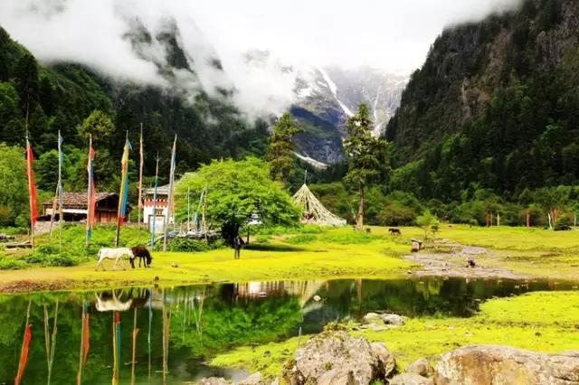 雨崩徒步攻略，探寻如梦如幻诗意般的世外桃源