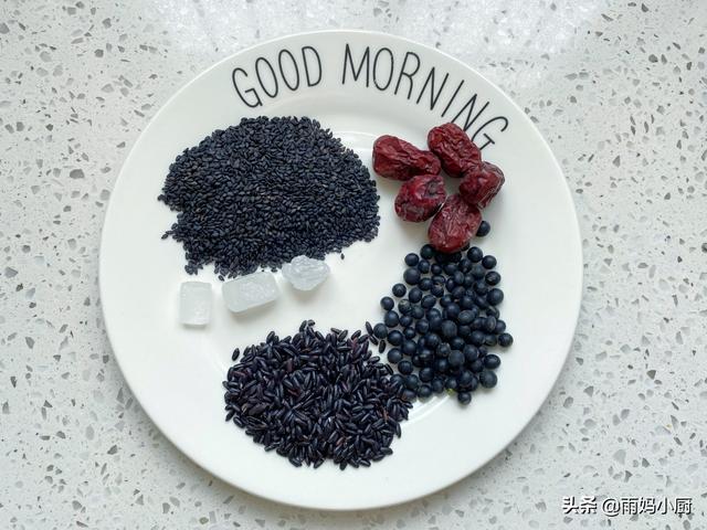 什么米糊既养胃又好喝，分享3款适合秋冬喝的养生米糊