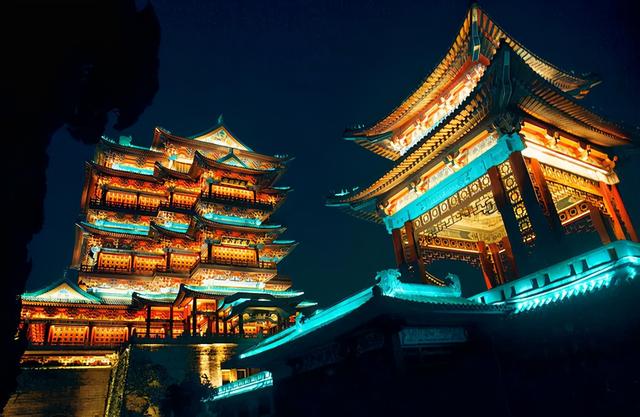 南昌旅游攻略必玩的景点，江西南昌旅行攻略