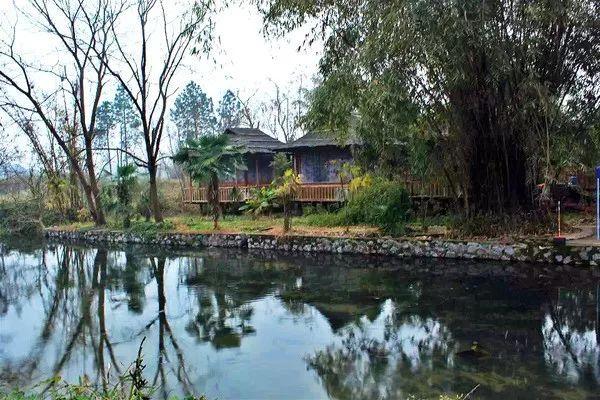 湖南凤凰古城张家界，湘遇•山之巅：张家界凤凰古城