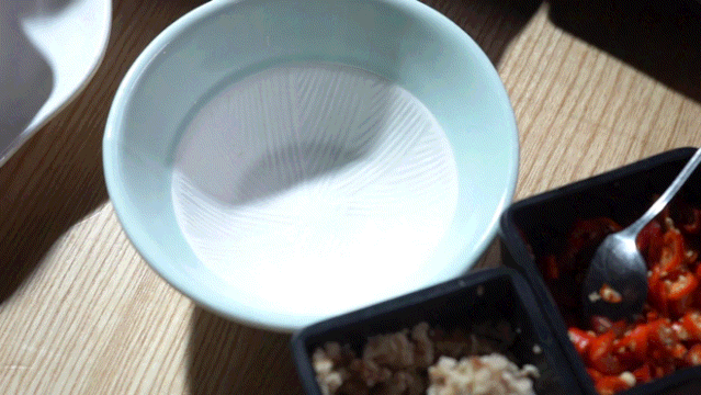 椰子鸡用什么鸡，四个椰子一只文昌鸡（文昌椰子鸡用什么椰子）