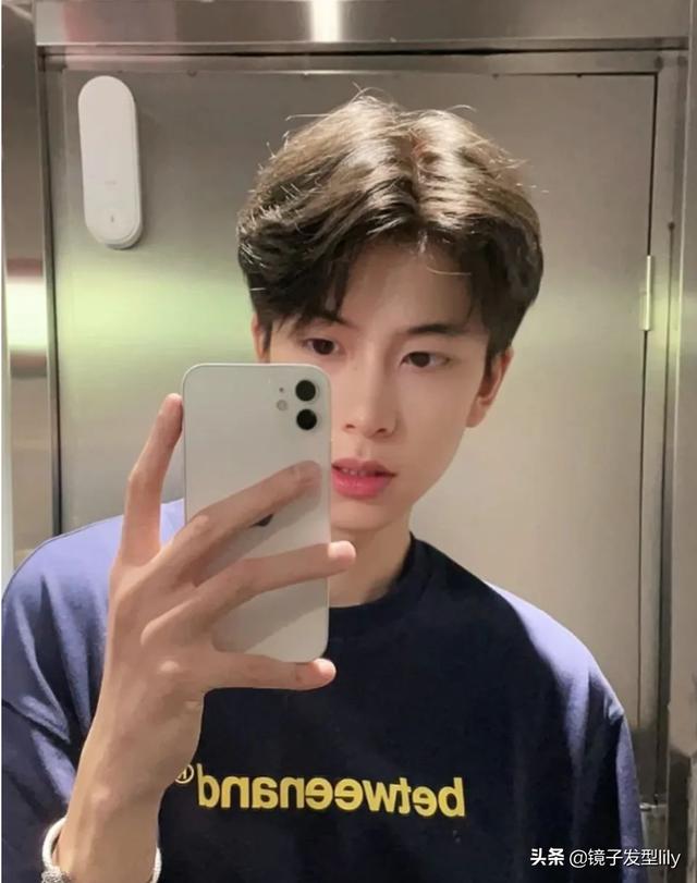 好看又符合学生标准的发型，13款很适合大学生的发型