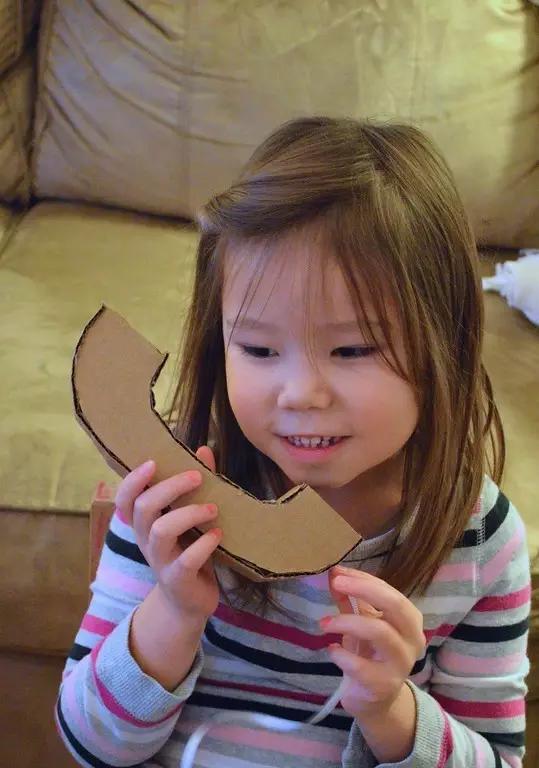 纸箱手工制作大全，纸箱手工制作大全环创（用纸箱就能做的5个桌面小游戏）