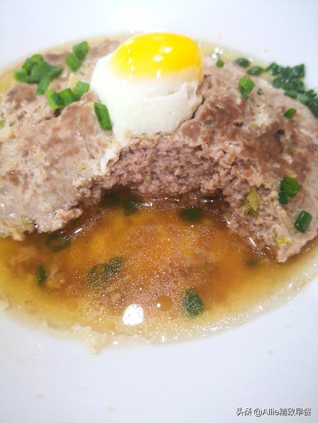 百合怎么炒好吃，炒百合怎么炒最好吃（百合炒之前要先处理一下）