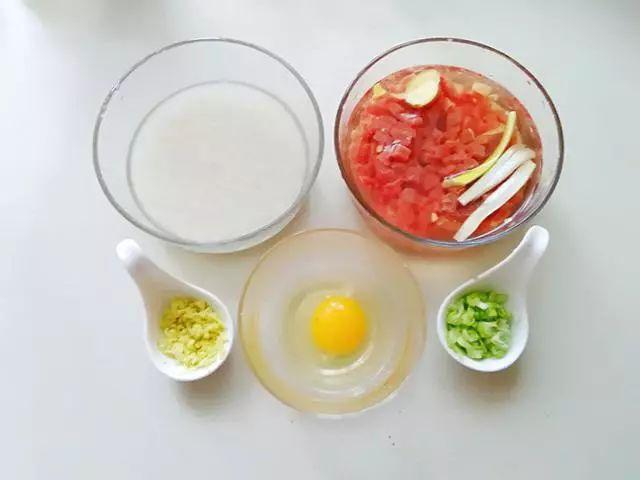 今天教大家几种粥的做法营养丰富，10种营养粥的做法