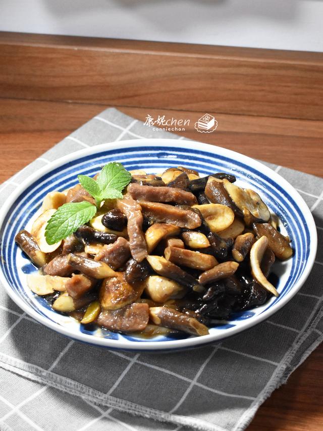 茶树菇和什么炒牛肉，这是茶树菇炒牛肉家常做法