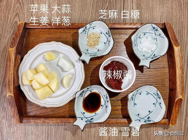 万能蘸料汁做法简单，拌鞋底子都好吃的7款万能蘸汁酱料大公开