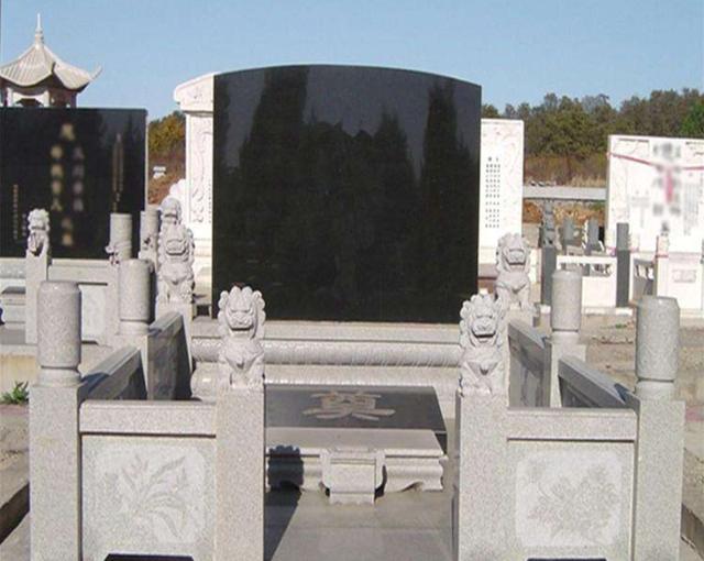 民间墓碑上的讲究，农村墓碑刻字有讲究
