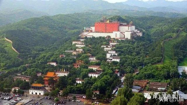 河北公务员一年工资大概多少，每月工资收入有多少