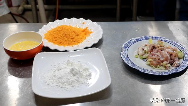 霸王鸡排家常做法，火遍大街小巷的炸鸡排这样做
