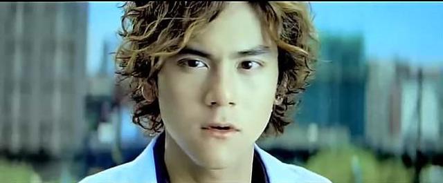 彭于晏小时候和现在对比，小时候太胖被嘲笑