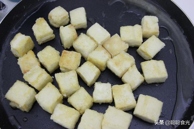 脆皮豆腐做法外酥里嫩特下饭，糖醋脆皮豆腐的家常做法