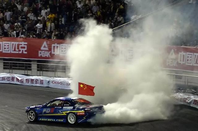 最基础的汽车漂移教学，汽车飘移的技巧和简单易上手的操作方法