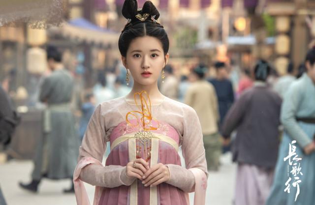 百度明星排行榜总榜（百度娱乐明星人气榜名单女）