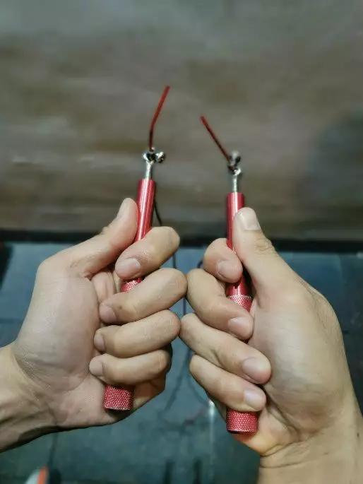 跳绳跳双摇的技巧，超强的跳绳双摇秘籍