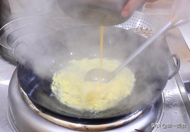 蛋炒饭的简单做法，蛋炒饭家常做法最简单新手（蛋炒饭家常做法）