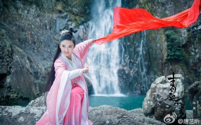 有一种避嫌叫张若昀上春晚，张若昀和唐艺昕公开后首次同台