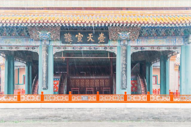 故宫初雪一夜梦回紫禁城，故宫初雪吸引了无数人