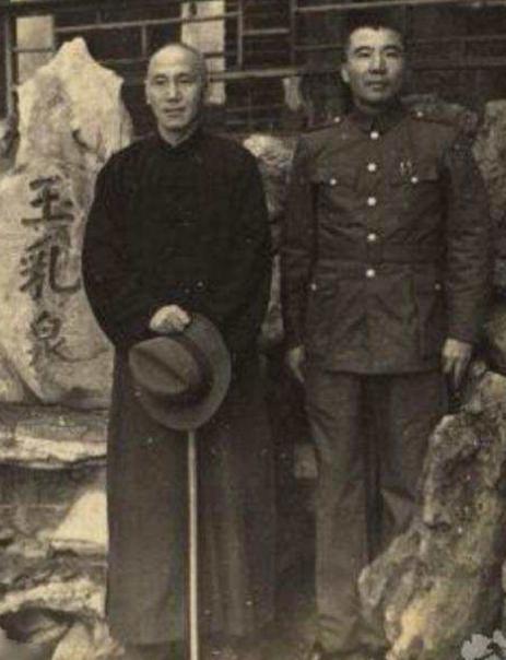 王耀武现任老婆是谁，妻子为何提出离婚