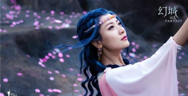 白冰跟金喜善长得一样，白冰饰演过的古装角色