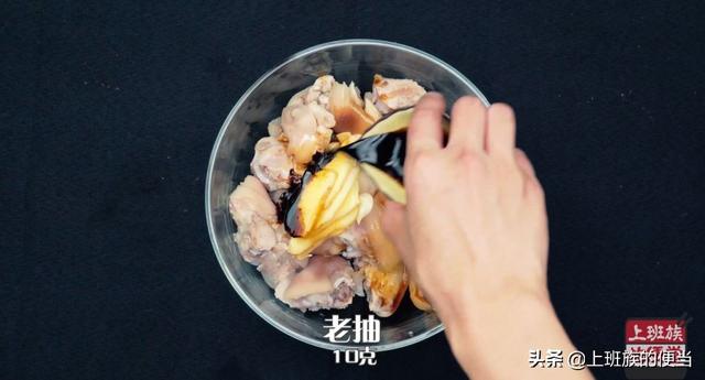 红烧猪蹄怎样做又烂又好吃，红烧猪蹄怎么做又烂又香又好吃