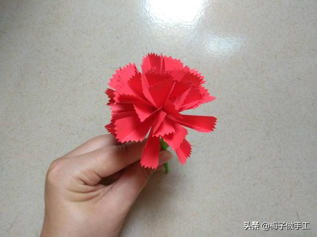 纸藤花康乃馨手工折纸步骤，折纸手工DIY母亲节到了